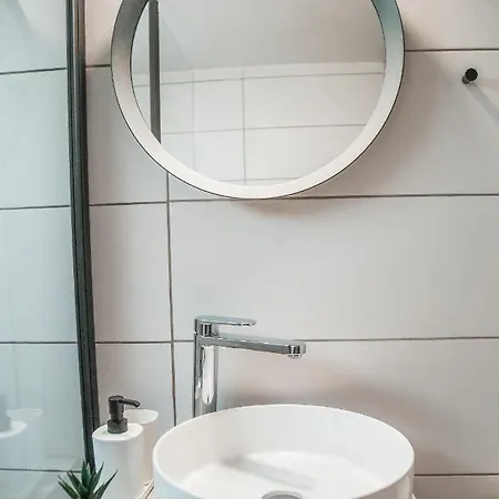 Designer 2-bedroom 150m From Mackenzie Apartmán Larnaca